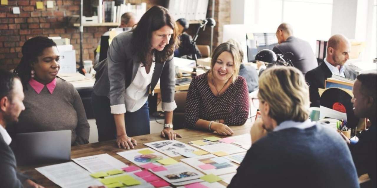 Pour réussir votre stratégie Inbound, il vous faut lier équipe commerciale et marketing.